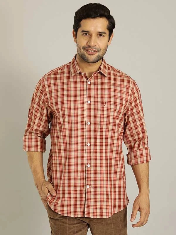 Indian Terrain Men Checkered Maroon Shirt